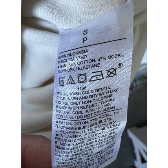 6 for $20 Banana Republic Soft Stretch Off White Top (Size S) - Picture 2 of 5